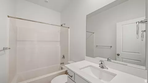 Bath - 1611 E Cottontail Dr, Eagle Mountain, UT 84005 photo 1 of 4