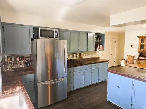 Kitchen - 41 N 470 E, Smithfield, UT 84335 photo 2 of 3