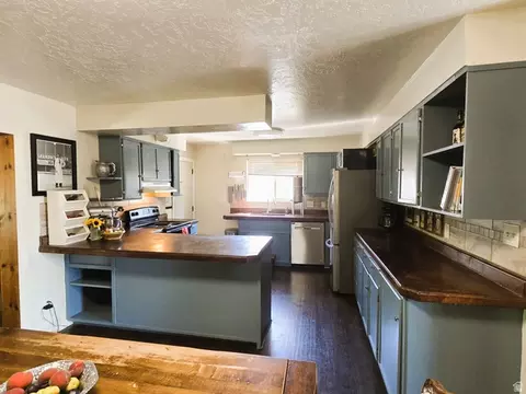 Kitchen - 41 N 470 E, Smithfield, UT 84335 photo 1 of 3