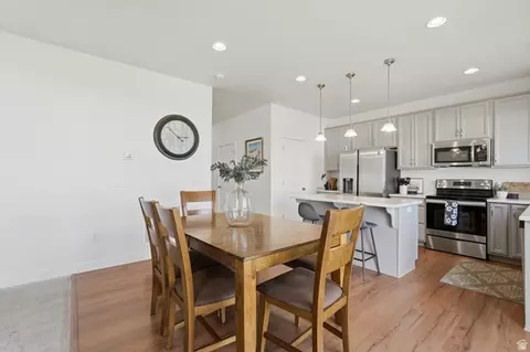 Dining - 1644 W Red Pine Dr, Syracuse, UT 84075 photo 2 of 3