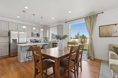 Dining - 1644 W Red Pine Dr, Syracuse, UT 84075 photo 1 of 3