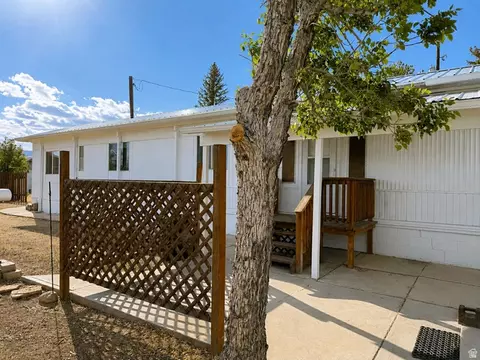Exterior - 910 E Clawson Bench Rd, Clawson, UT 84516 photo 8 of 20