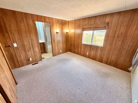 Bedroom - 910 E Clawson Bench Rd, Clawson, UT 84516 photo 6 of 8