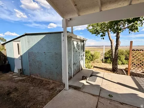 Exterior - 910 E Clawson Bench Rd, Clawson, UT 84516 photo 13 of 20