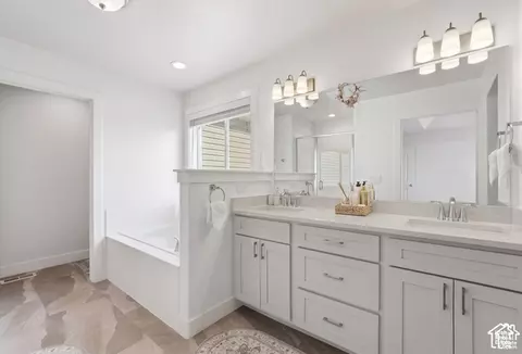 Bath - 437 N 800 E, Hyde Park, UT 84318 photo 2 of 3