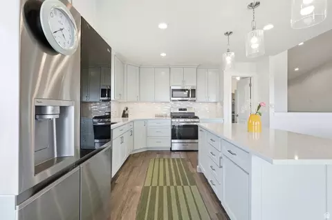 Kitchen - 437 N 800 E, Hyde Park, UT 84318 photo 2 of 4