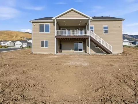 Exterior - 437 N 800 E, Hyde Park, UT 84318 photo 3 of 7