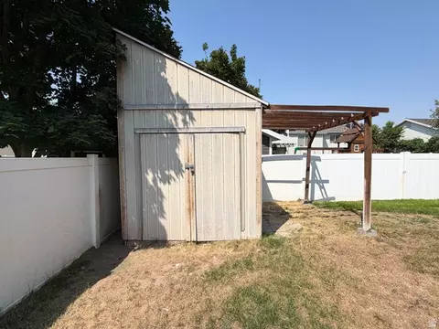 Exterior - 1872 S 575 E, Clearfield, UT 84015 photo 9 of 11