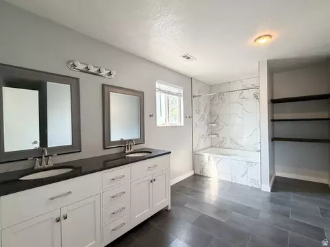 Bath - 1872 S 575 E, Clearfield, UT 84015 photo 2 of 4