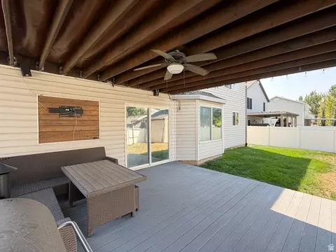 Exterior - 1872 S 575 E, Clearfield, UT 84015 photo 4 of 11