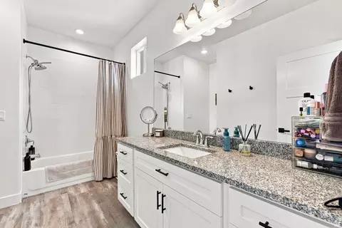 Bath - 1612 N 1300 E, Payson, UT 84651 photo 1 of 3