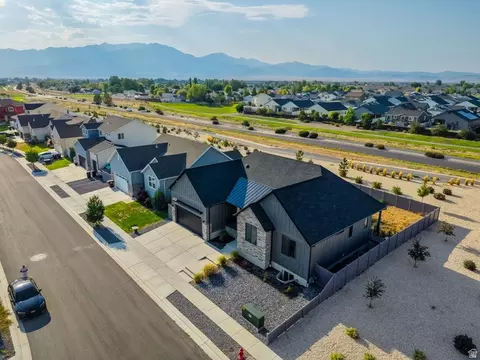 View/Area - 2311 E Cobble Creek Ln, Eagle Mountain, UT 84005 photo 3 of 6