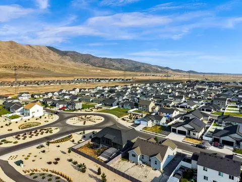 View/Area - 2311 E Cobble Creek Ln, Eagle Mountain, UT 84005 photo 6 of 6