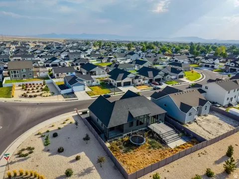 View/Area - 2311 E Cobble Creek Ln, Eagle Mountain, UT 84005 photo 1 of 6
