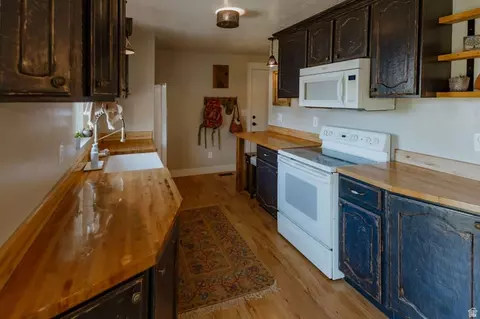 Kitchen - 57 N 600 E, Spring City, UT 84662 photo 1 of 2