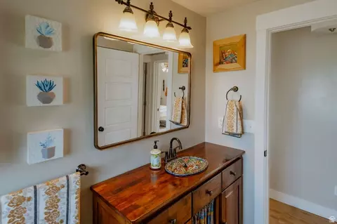 Bath - 57 N 600 E, Spring City, UT 84662 photo 2 of 6