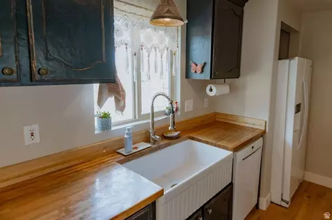 Kitchen - 57 N 600 E, Spring City, UT 84662 photo 2 of 2