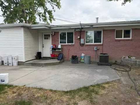 Exterior - 357 E 4090 S, Murray, UT 84107 photo 4 of 5