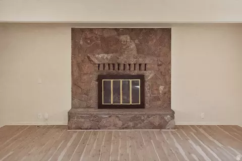 Living - 683 Mountainview Dr, Moab, UT 84532 photo 5 of 5
