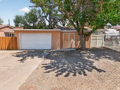 Exterior - 683 Mountainview Dr, Moab, UT 84532 photo 1 of 10