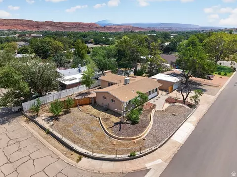 View/Area - 683 Mountainview Dr, Moab, UT 84532 photo 1 of 4