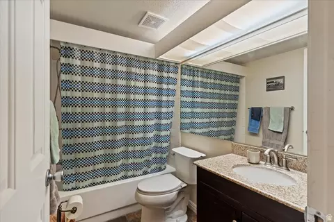 Bath - 650 S Main St #4104, Bountiful, UT 84010 photo 1 of 2