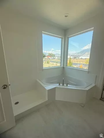 Bath - 373 N 1040 E #5, Salem, UT 84653 photo 1 of 3