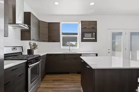 Kitchen - 1578 E Maple Way, Layton, UT 84040 photo 3 of 3