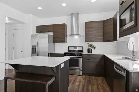 Kitchen - 1578 E Maple Way, Layton, UT 84040 photo 2 of 3