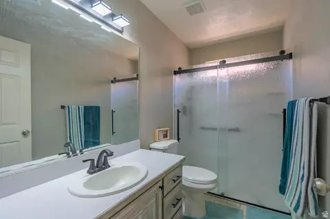 Bath - 504 E Telegraph St #72, Washington, UT 84780 photo 1 of 7