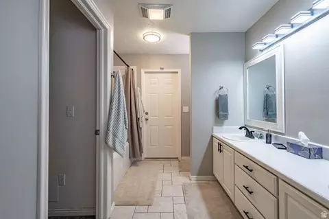 Bath - 504 E Telegraph St #72, Washington, UT 84780 photo 3 of 7