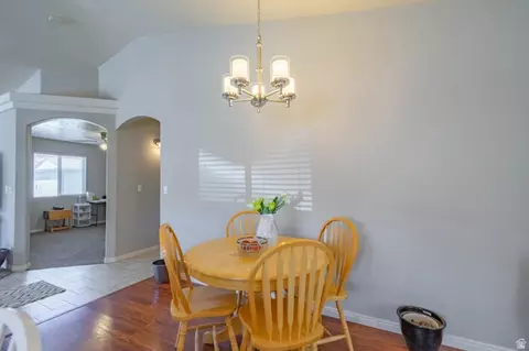 Dining - 504 E Telegraph St #72, Washington, UT 84780 photo 2 of 2