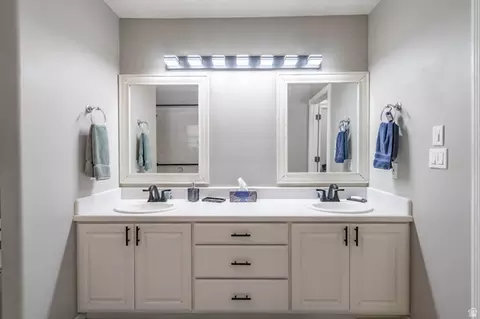 Bath - 504 E Telegraph St #72, Washington, UT 84780 photo 5 of 7