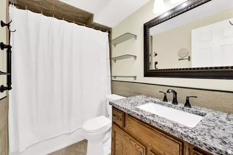 Bath - 455 E 5600 S #D, Murray, UT 84107 photo 1 of 1