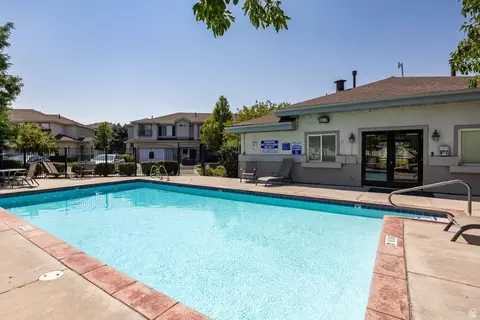 Exterior - 188 E Mountain Peak Dr S, Draper, UT 84020 photo 12 of 14