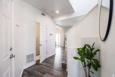 Entry Way - 188 E Mountain Peak Dr S, Draper, UT 84020 photo 2 of 4