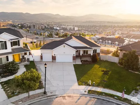 15184 S Inverleith Cv, Bluffdale, UT 84065