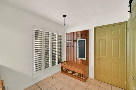 Entry Way - 6914 S 855 E, Midvale, UT 84047 photo 2 of 3