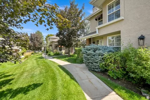 Exterior - 6914 S 855 E, Midvale, UT 84047 photo 8 of 13