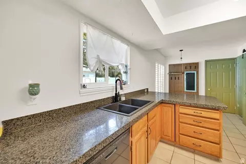 Kitchen - 6914 S 855 E, Midvale, UT 84047 photo 3 of 4