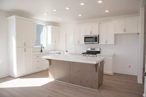 Kitchen - 1580 E Bigtooth Maple Ct #LOT EAGLE, Eagle Mountain, UT 84005 photo 1 of 1
