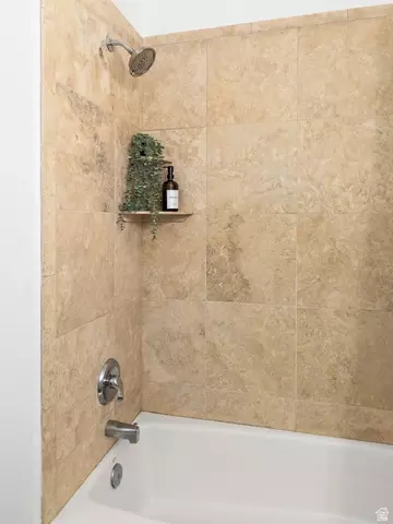 Bath - 394 E Brewster Dr, Draper, UT 84020 photo 5 of 6