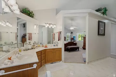 Bath - 357 N 800 E, Nephi, UT 84648 photo 3 of 6
