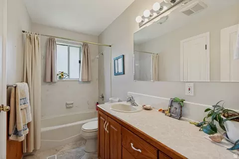 Bath - 357 N 800 E, Nephi, UT 84648 photo 4 of 6