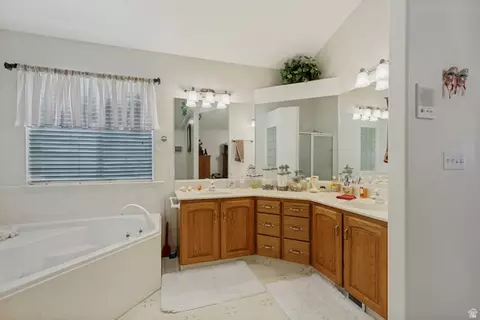 Bath - 357 N 800 E, Nephi, UT 84648 photo 1 of 6