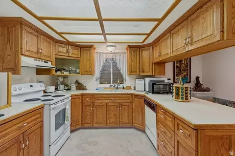Kitchen - 357 N 800 E, Nephi, UT 84648 photo 5 of 5