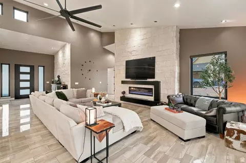 Living - 1766 View Ct, Fruit Heights, UT 84037 photo 2 of 15