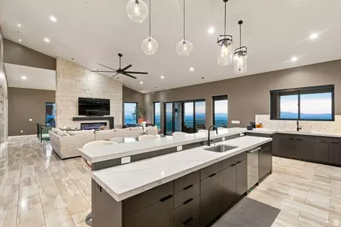 Kitchen - 1766 View Ct, Fruit Heights, UT 84037 photo 9 of 15