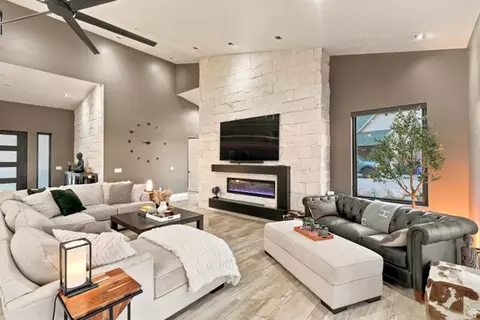 Living - 1766 View Ct, Fruit Heights, UT 84037 photo 13 of 15