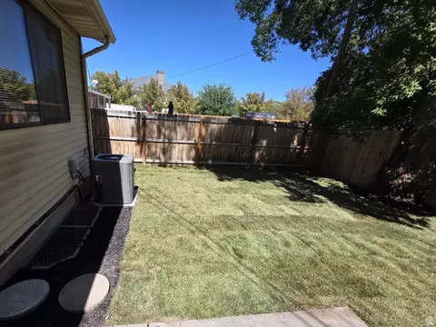 Exterior - 5175 S 900 E, Murray, UT 84117 photo 7 of 9